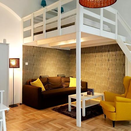 Lovag Apartman Budapeste Exterior foto