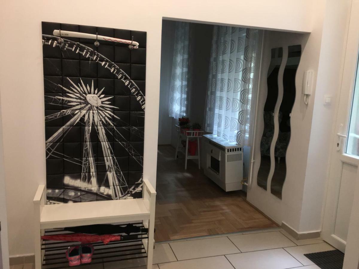 Lovag Apartman Budapeste Exterior foto